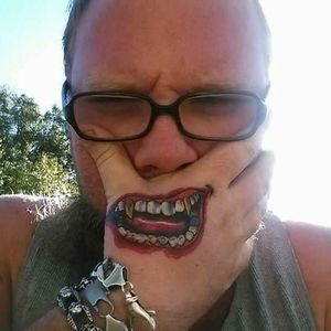 Meet your Posher, Travis